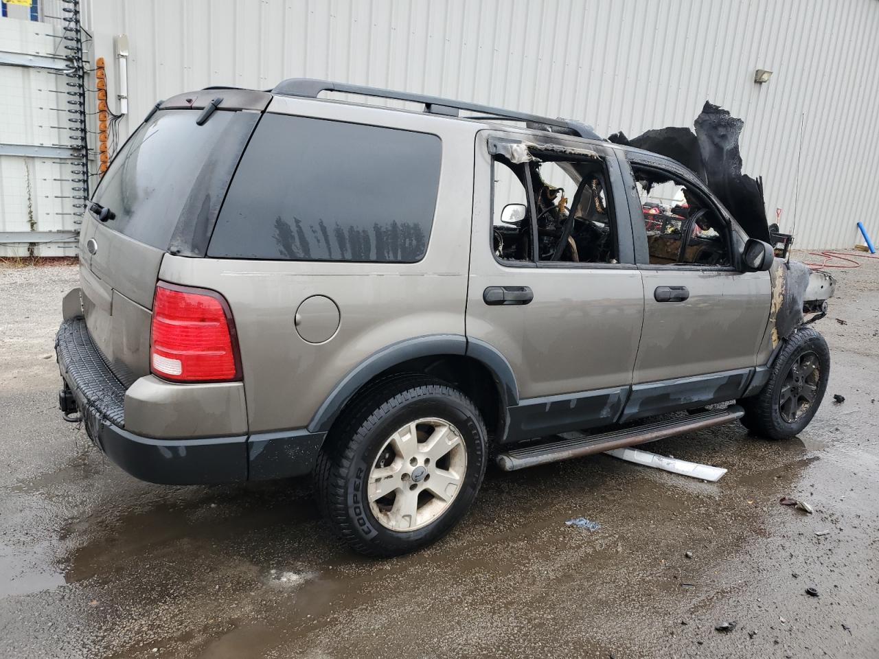 2003 FORD EXPLORER XLT photo 3