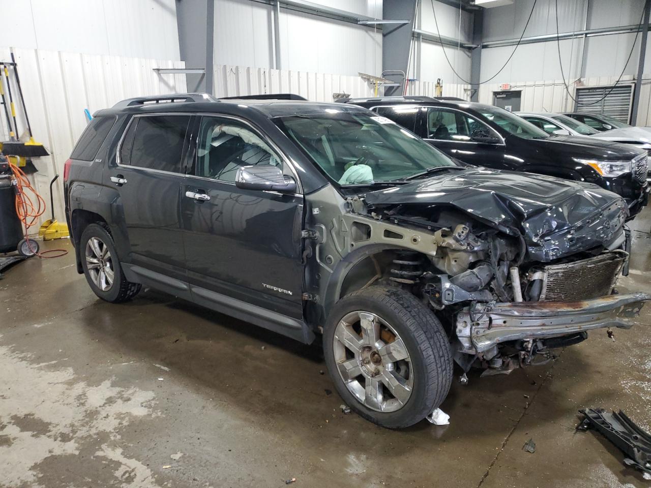 2013 GMC TERRAIN SLT photo 4