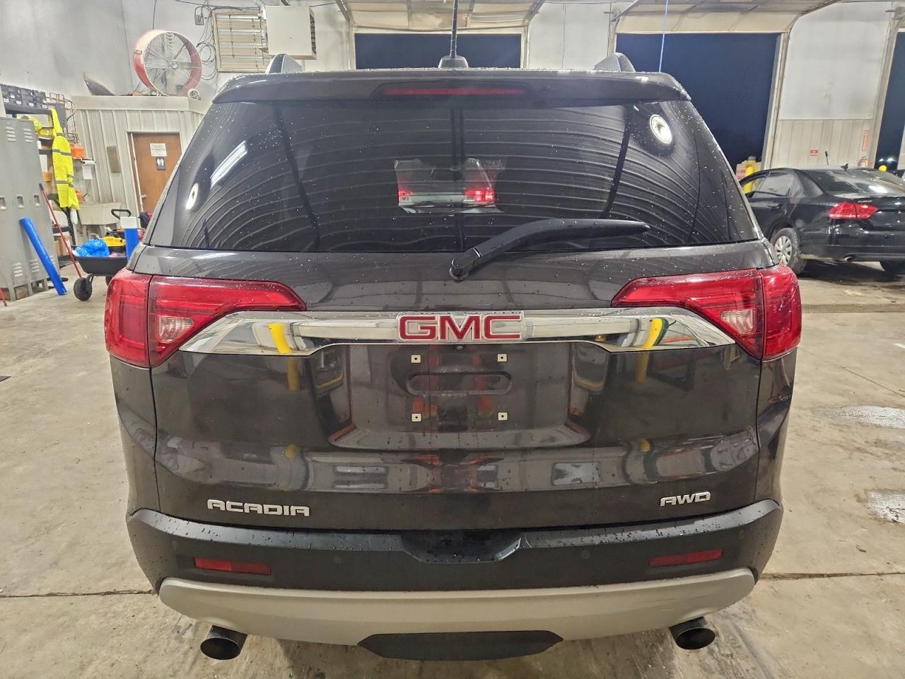 2017 GMC ACADIA SLT-2 photo 11