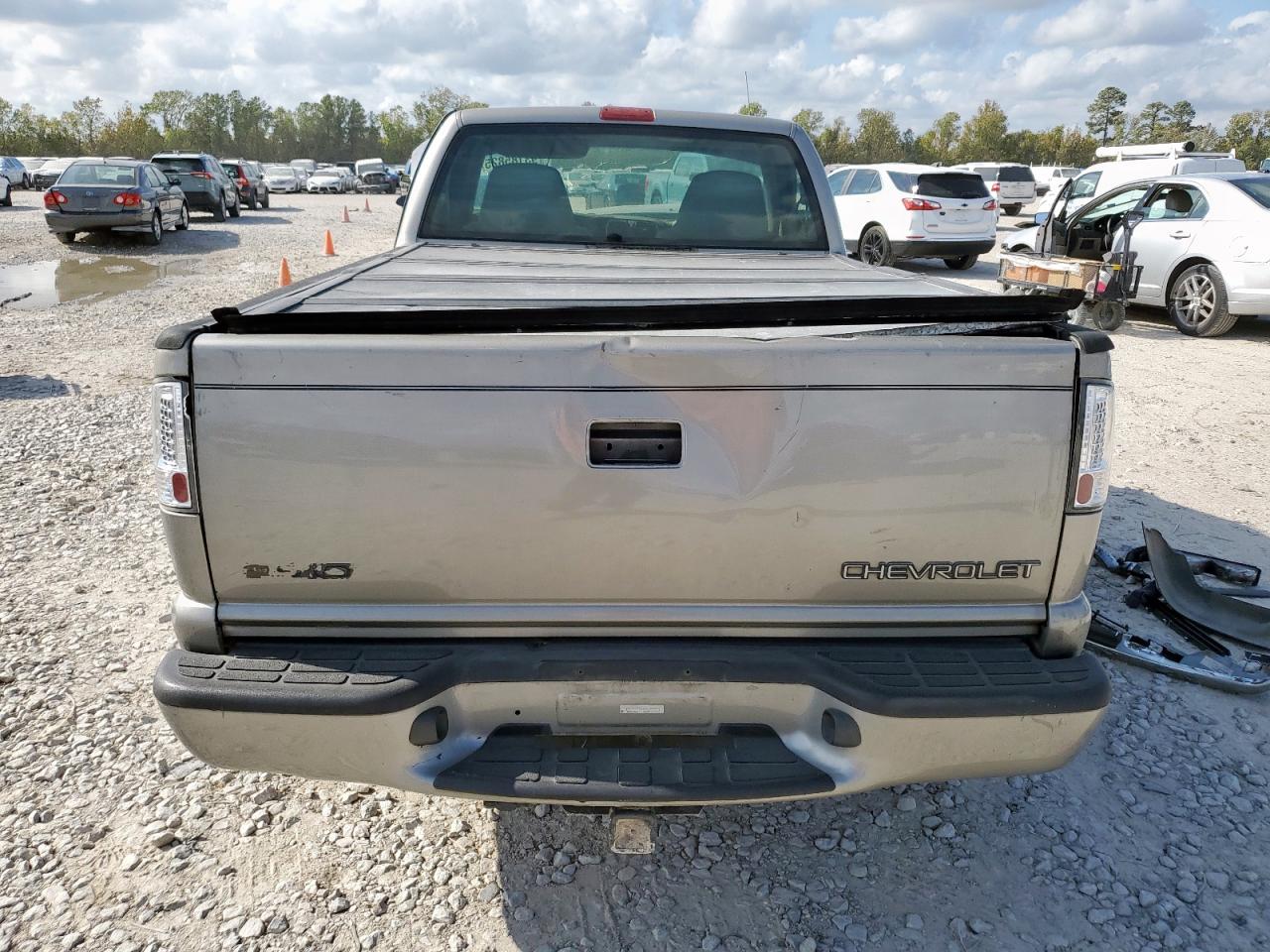 2003 CHEVROLET S TRUCK S10 photo 11