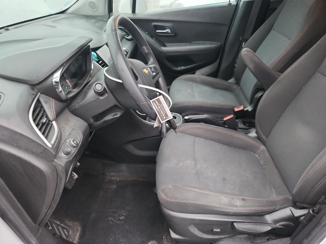 2020 CHEVROLET TRAX LS photo 13