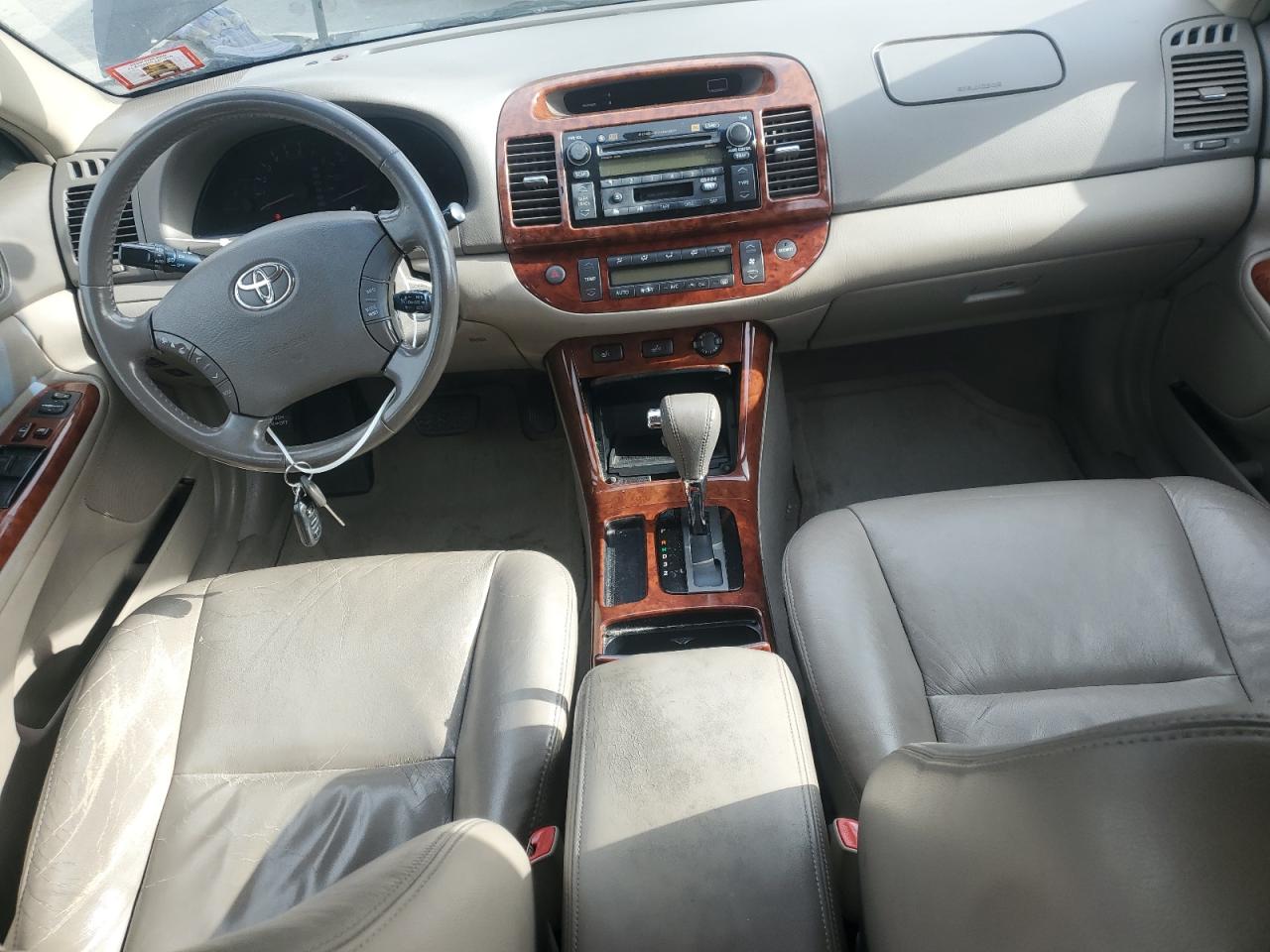 2005 TOYOTA CAMRY LE photo 22