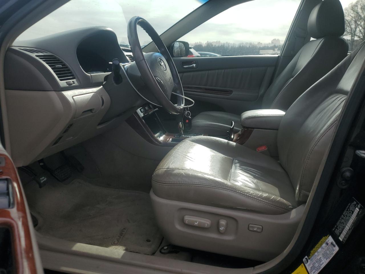 2005 TOYOTA CAMRY LE photo 19