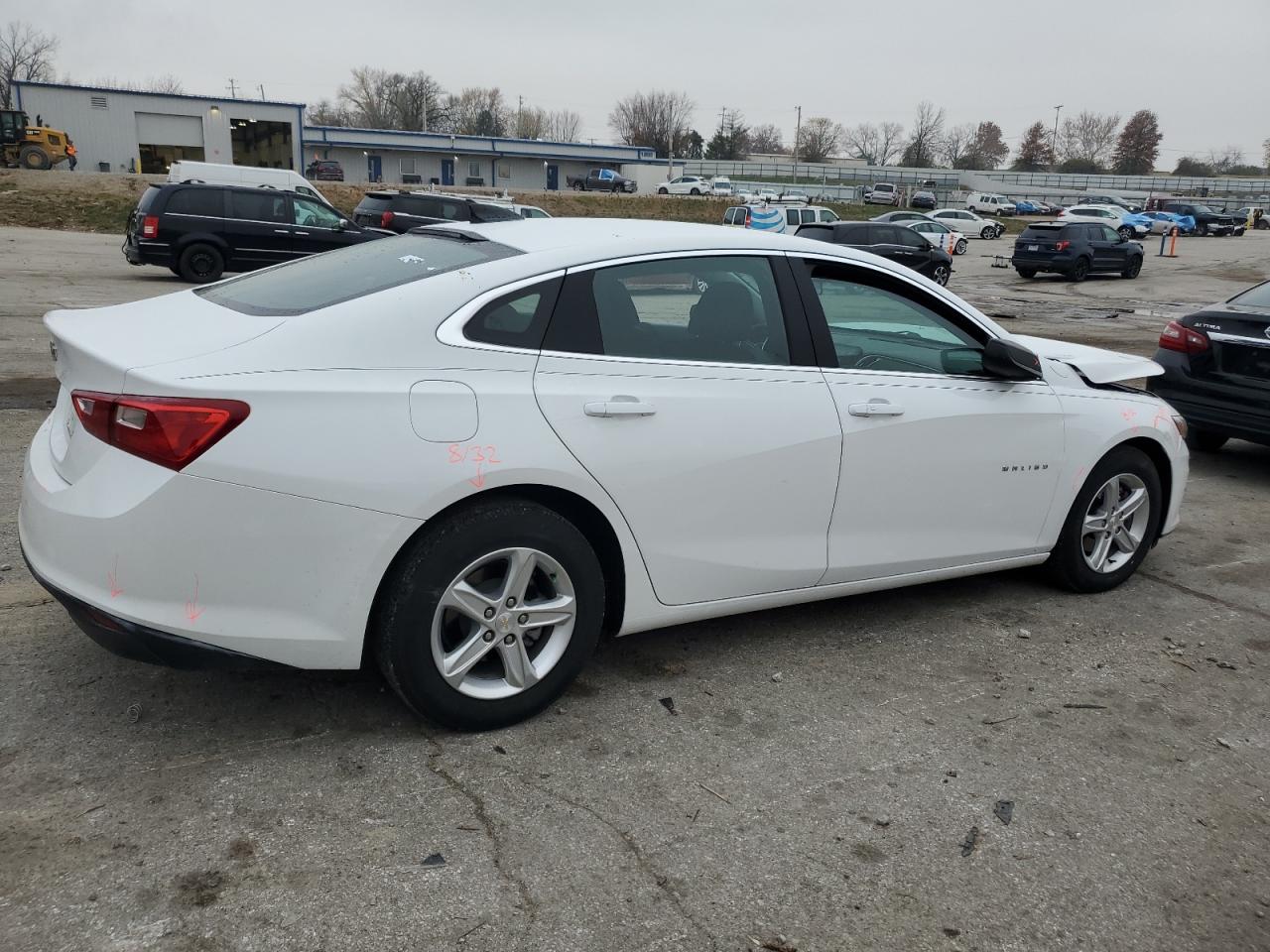 2023 CHEVROLET MALIBU LS photo 5