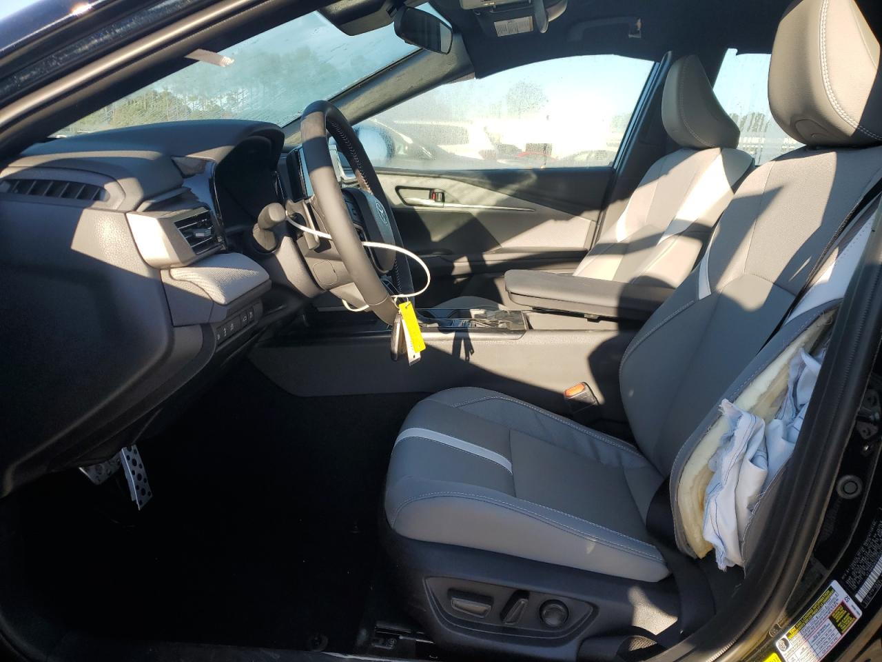 2026 TOYOTA CAMRY XSE photo 13