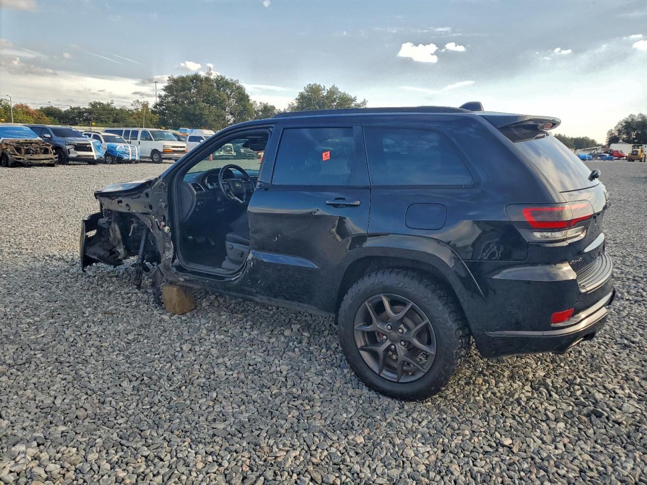 2020 JEEP GRAND CHEROKEE LIMITED photo 3