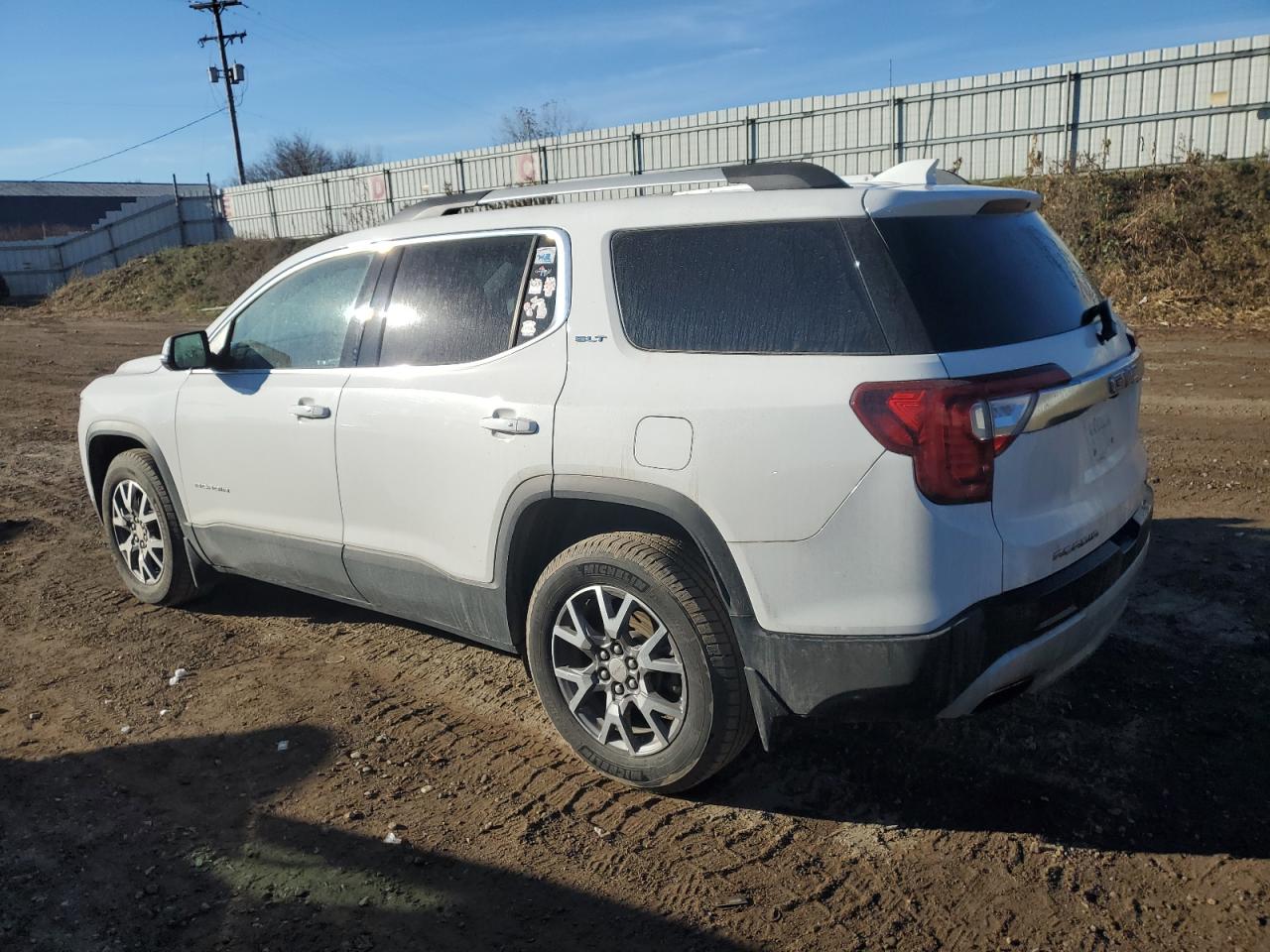 2021 GMC ACADIA SLT photo 3