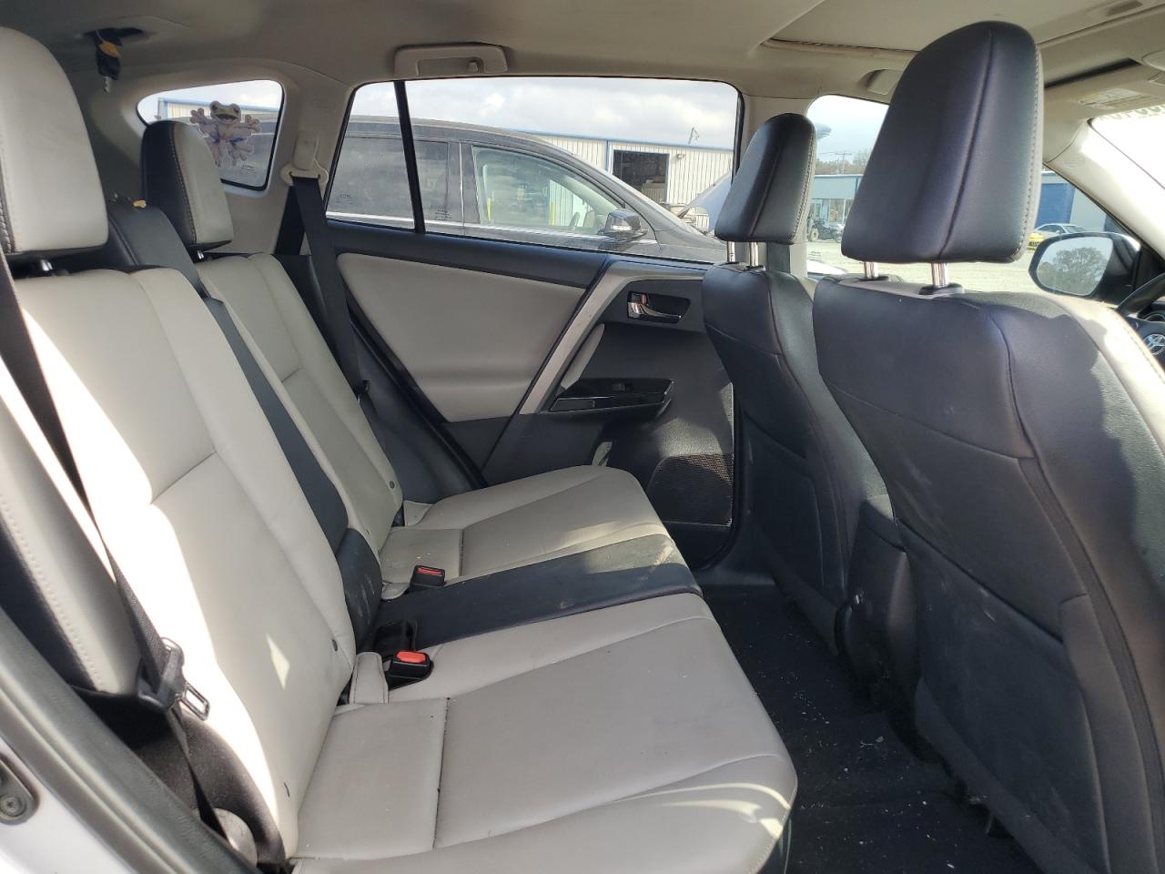 2017 TOYOTA RAV4 LIMITED photo 11
