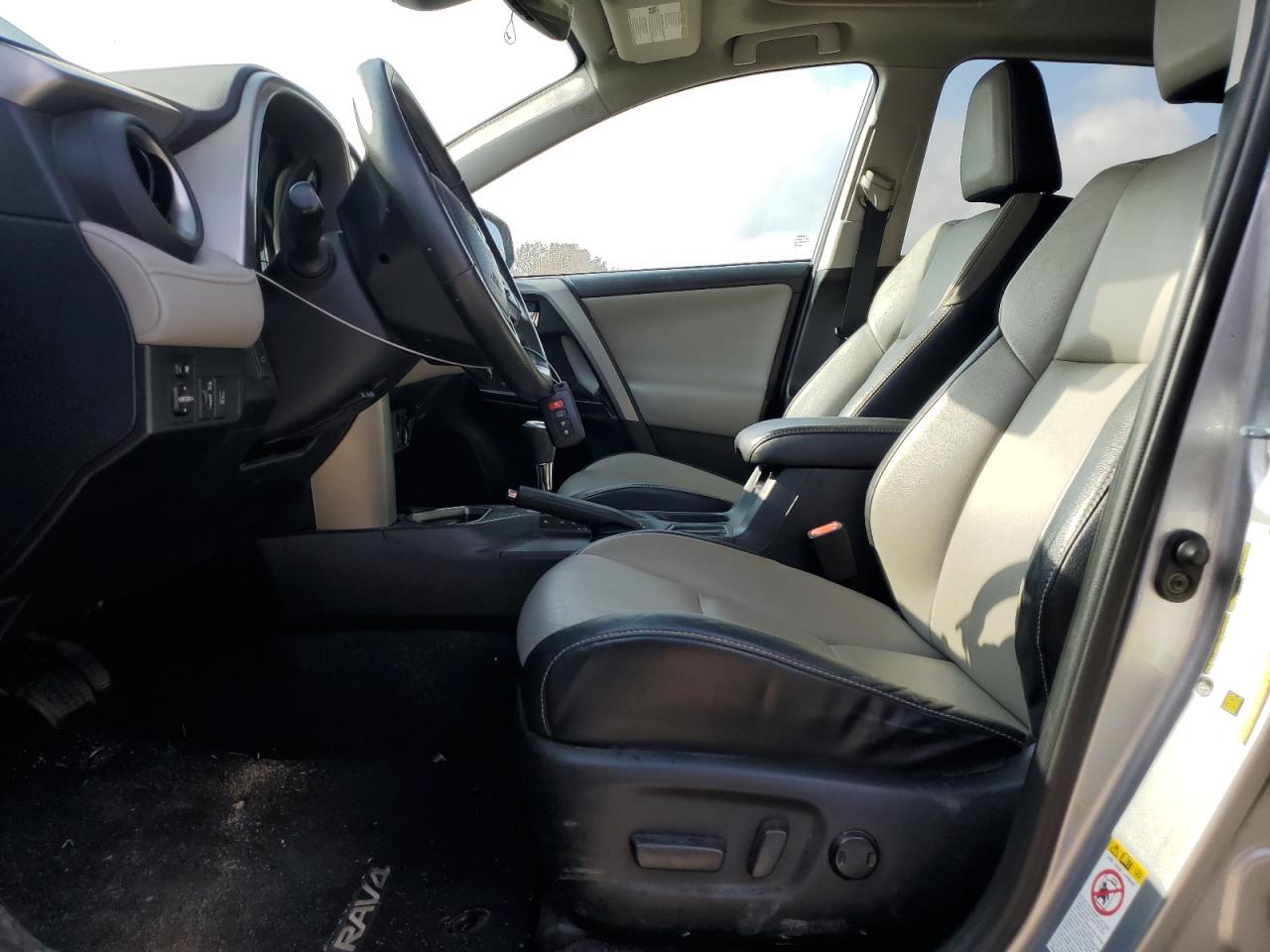 2017 TOYOTA RAV4 LIMITED photo 7