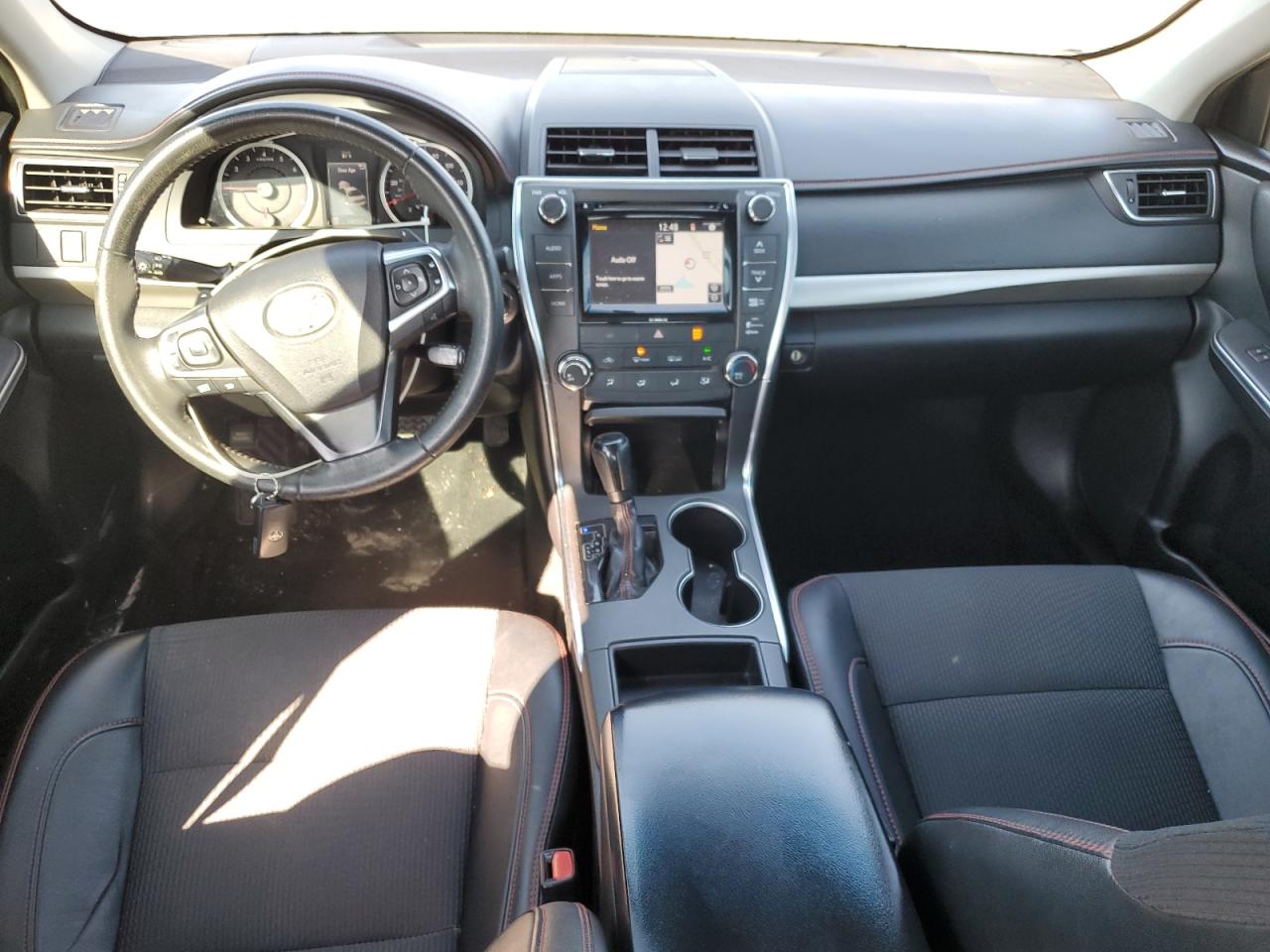 2017 TOYOTA CAMRY LE photo 15