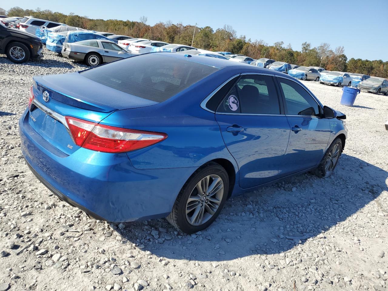 2017 TOYOTA CAMRY LE photo 5