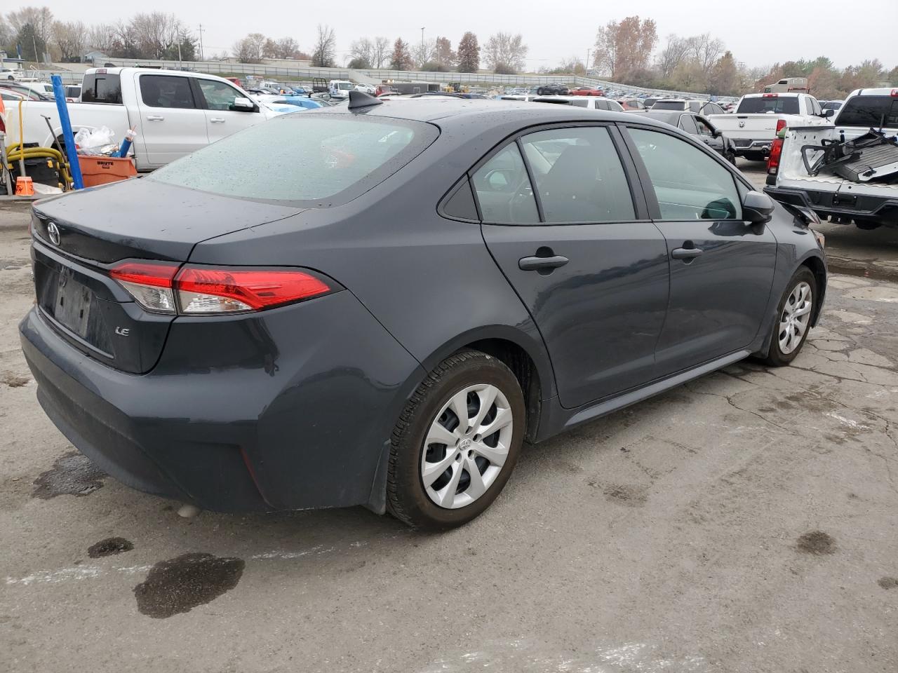 2025 TOYOTA COROLLA LE photo 5
