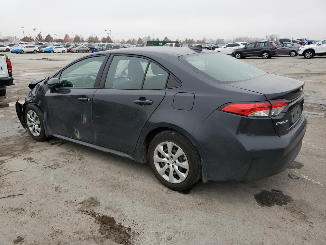 2025 TOYOTA COROLLA LE photo 3