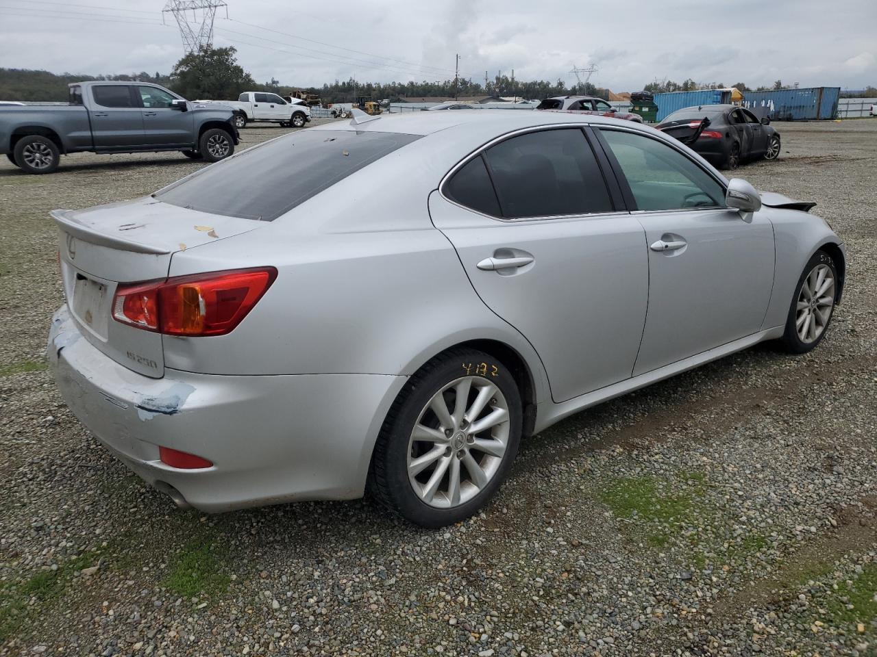 2010 LEXUS IS photo 3