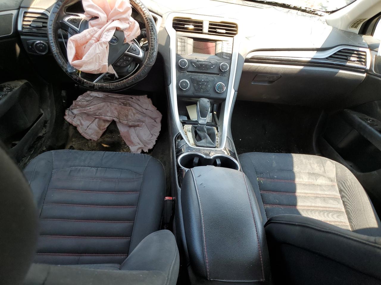 2015 FORD FUSION SE photo 22