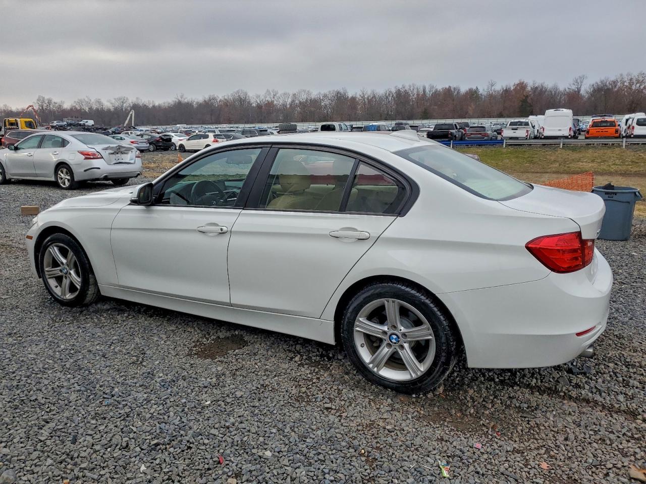 2014 BMW 320 I XDRIVE photo 3