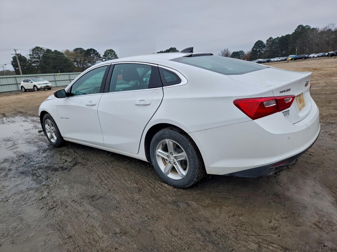 2024 CHEVROLET MALIBU LS photo 2