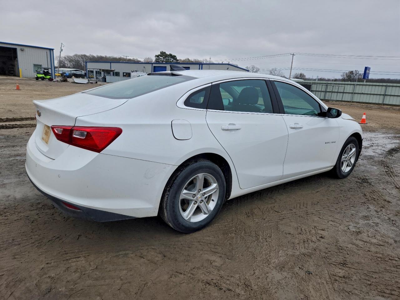 2024 CHEVROLET MALIBU LS photo 3