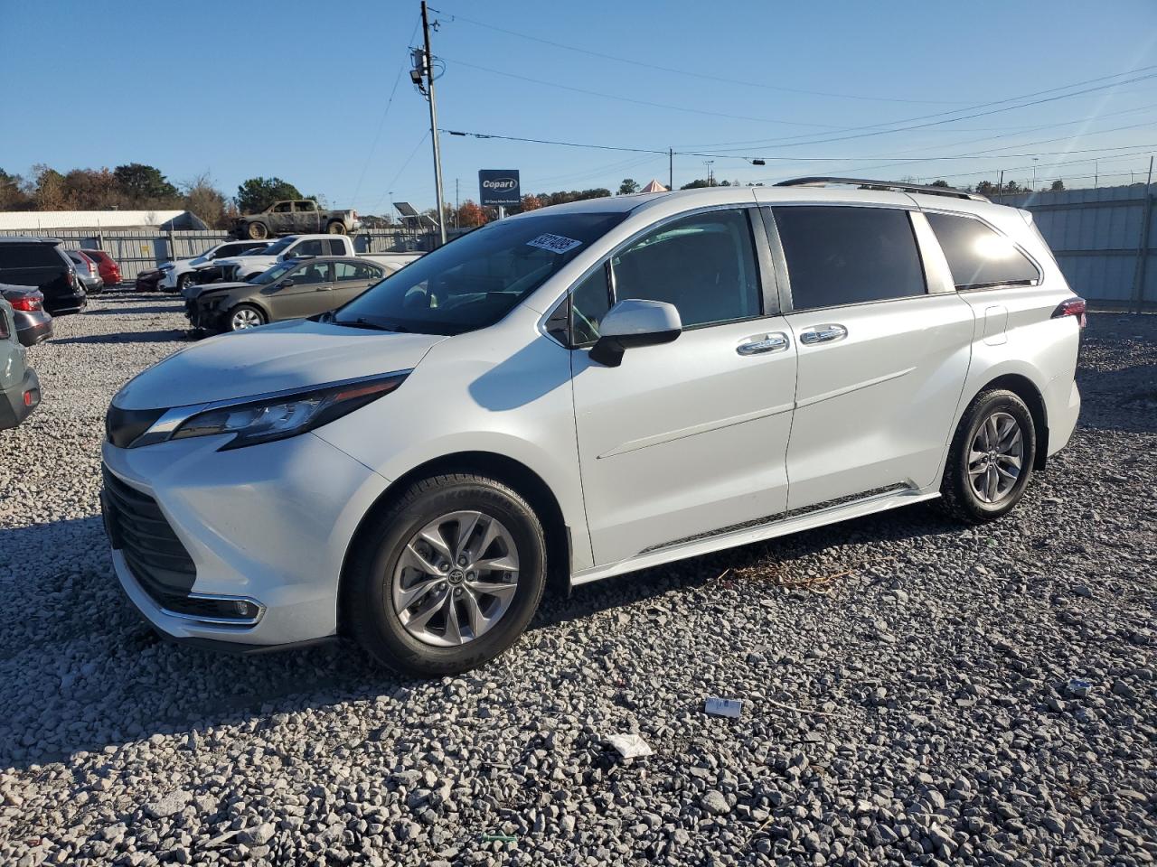 2022 TOYOTA SIENNA