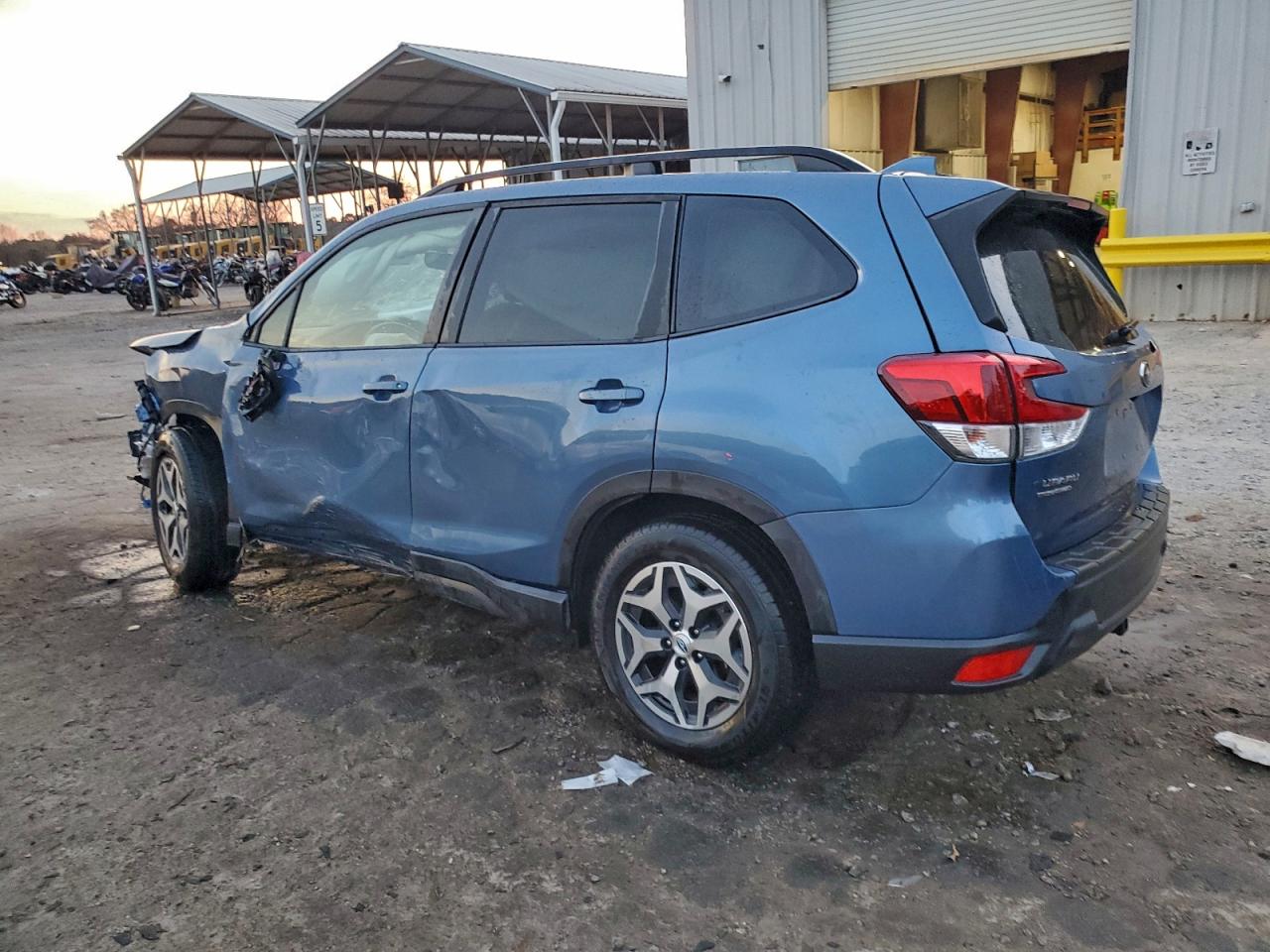 2021 SUBARU FORESTER PREMIUM photo 2