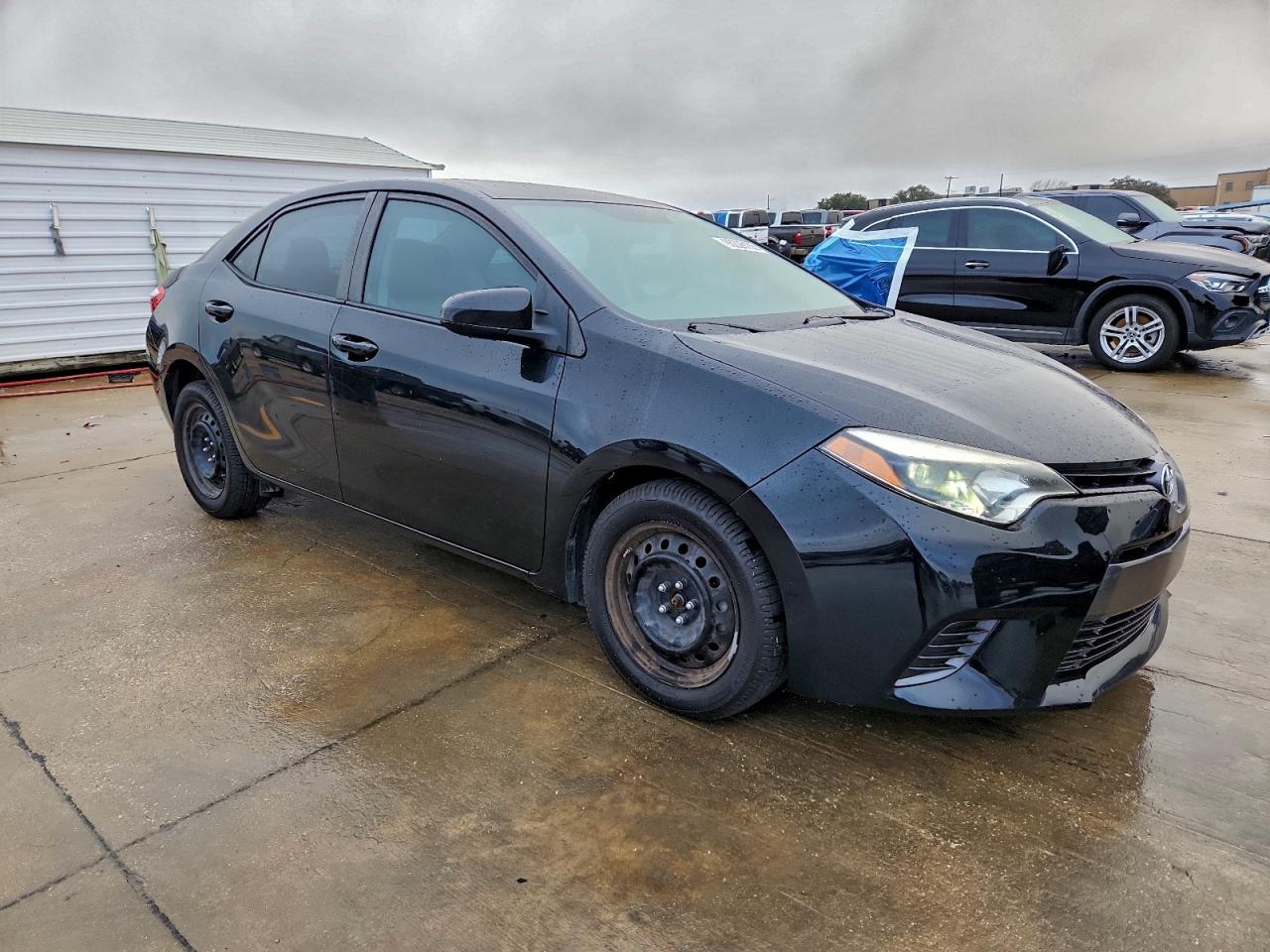 2015 TOYOTA COROLLA LE photo 10