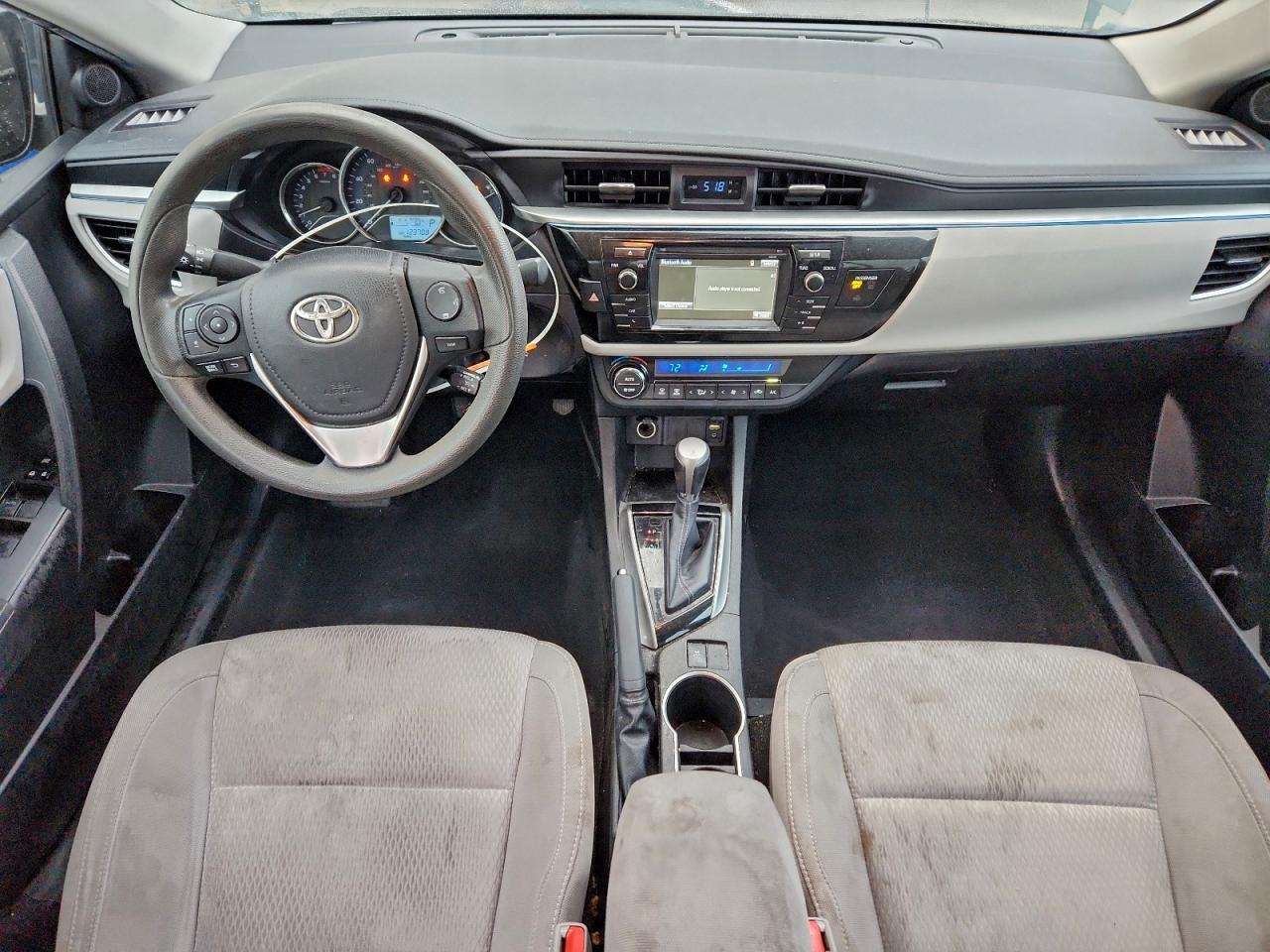 2015 TOYOTA COROLLA LE photo 22