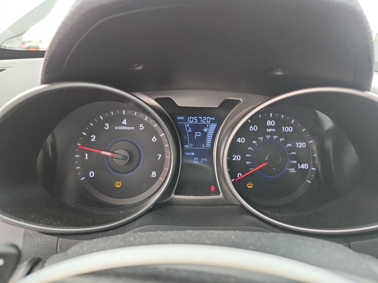 2016 HYUNDAI VELOSTER BASE photo 25
