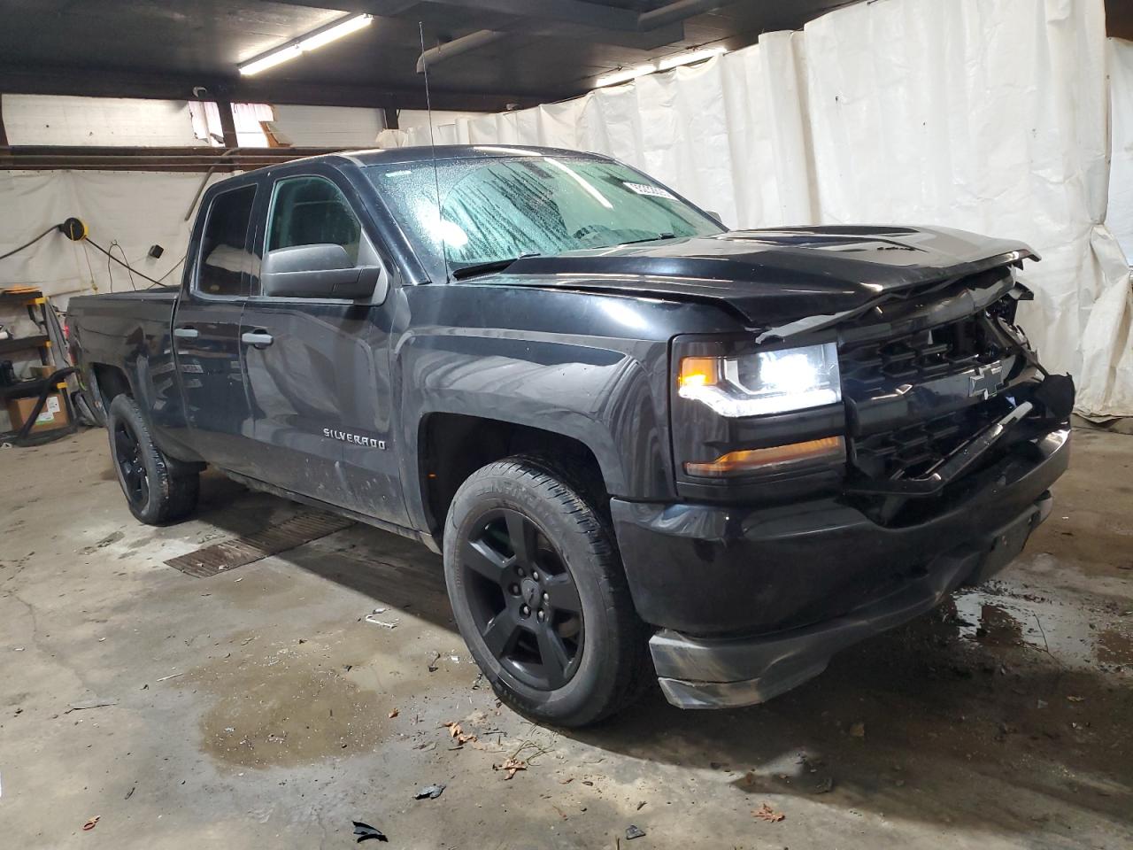 2017 CHEVROLET SILVERADO K1500 CUSTOM photo 4