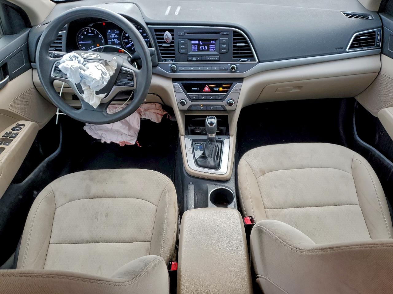2018 HYUNDAI ELANTRA SE photo 8
