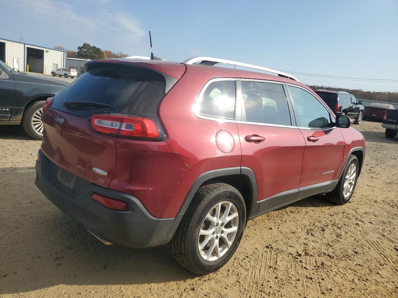 2016 JEEP CHEROKEE LATITUDE photo 7