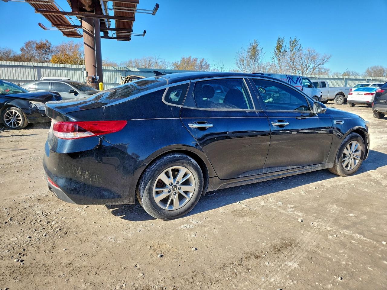 2018 KIA OPTIMA LX photo 3