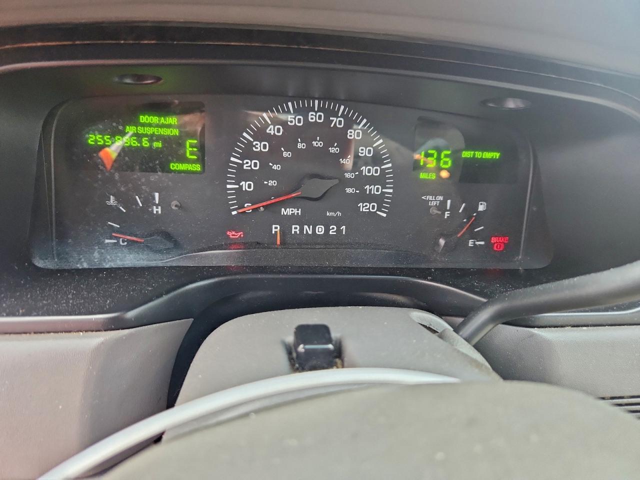 2000 LINCOLN TOWN CAR SIGNATURE photo 17