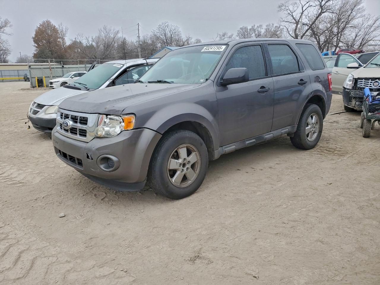 2011 FORD ESCAPE