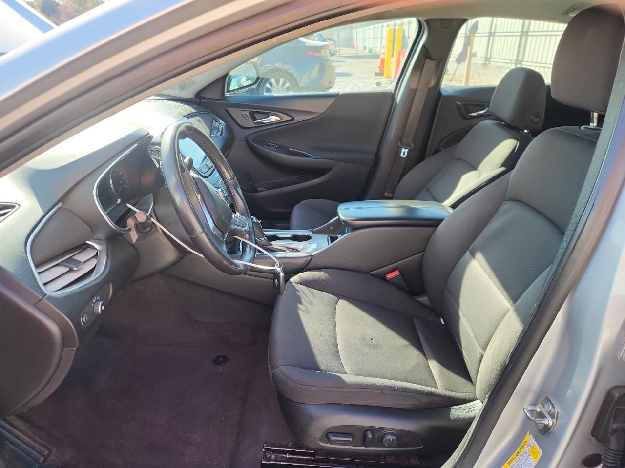 2018 CHEVROLET MALIBU LT photo 13