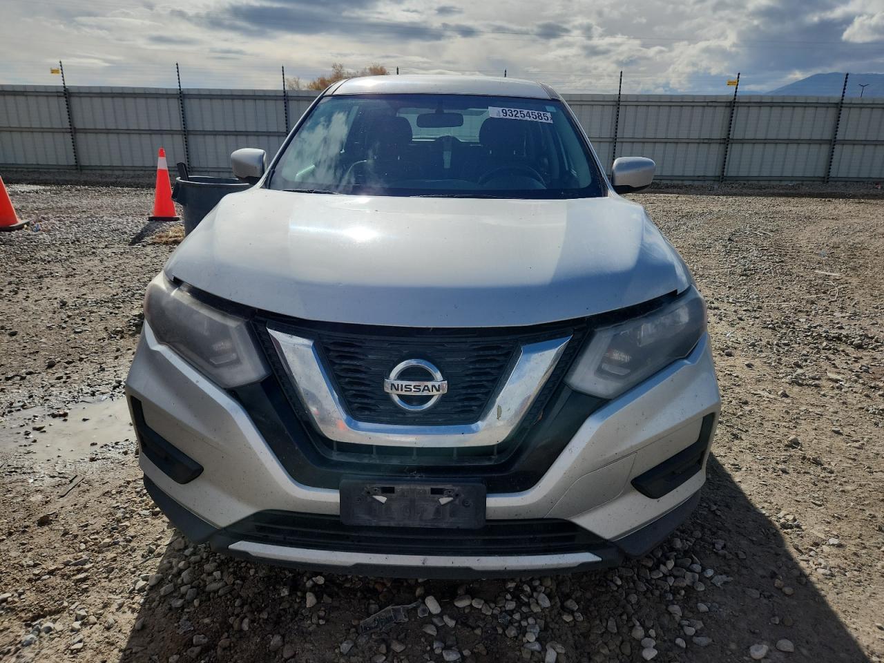2017 NISSAN ROGUE S photo 9
