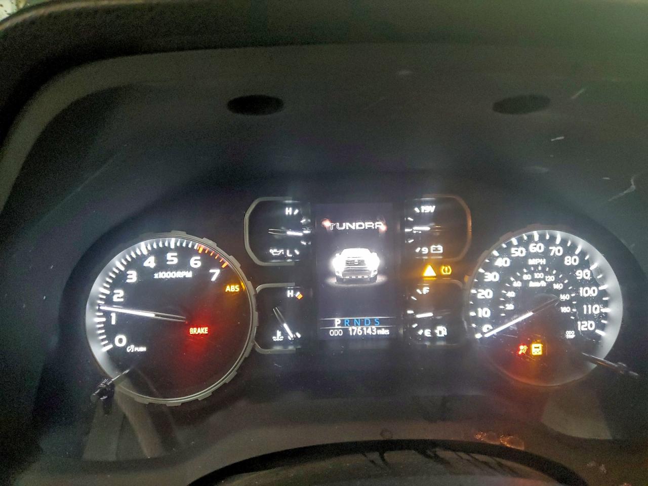 2018 TOYOTA TUNDRA DOUBLE CAB SR photo 9