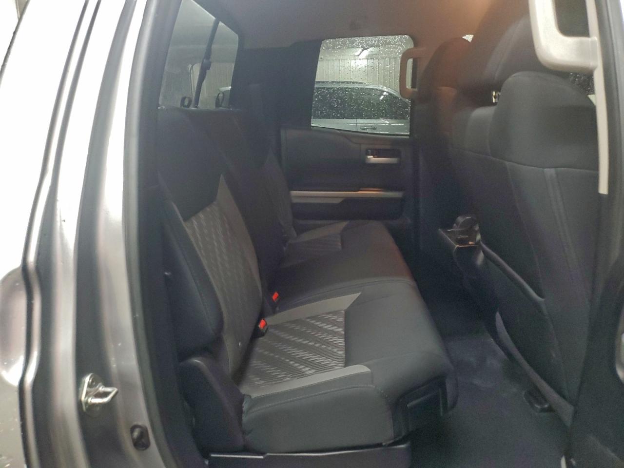 2018 TOYOTA TUNDRA DOUBLE CAB SR photo 10