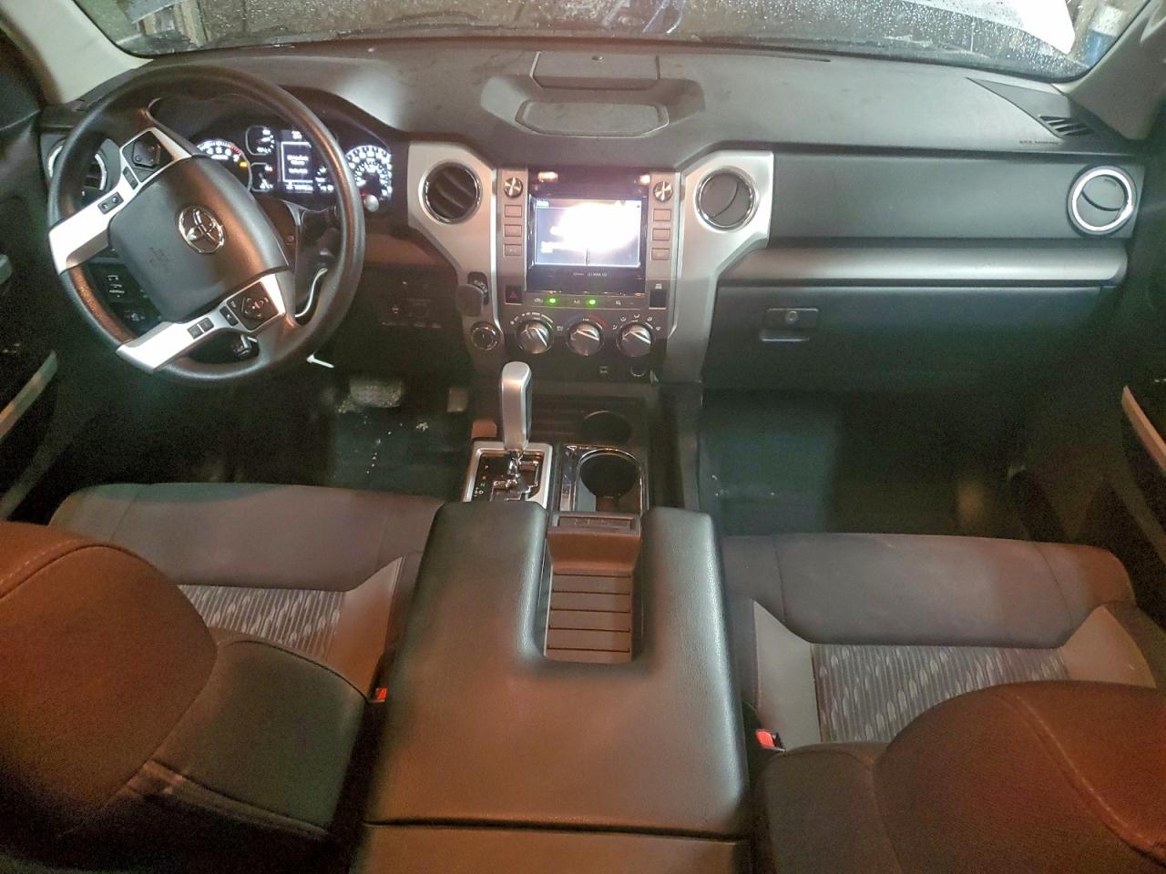 2018 TOYOTA TUNDRA DOUBLE CAB SR photo 8