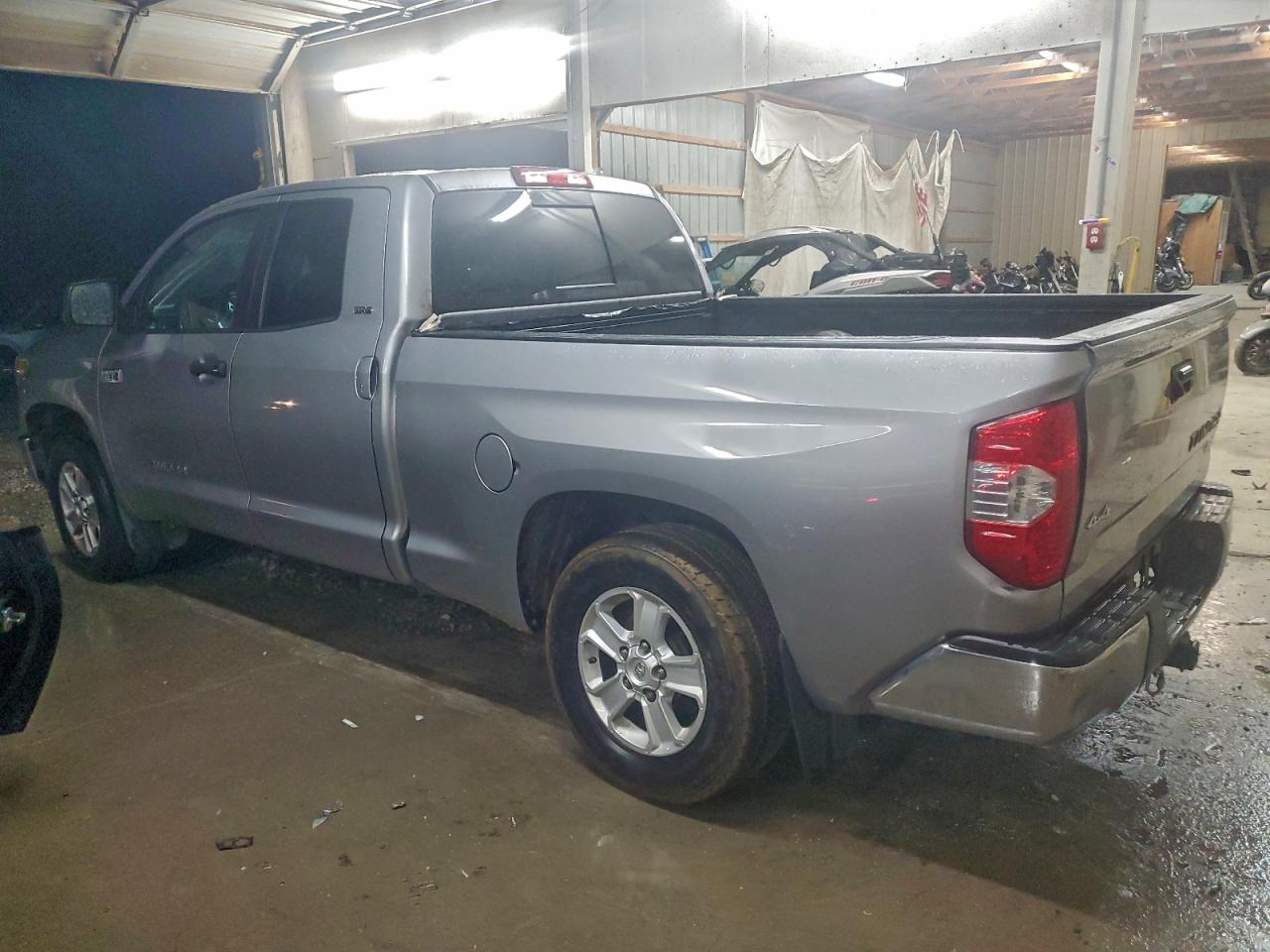 2018 TOYOTA TUNDRA DOUBLE CAB SR photo 2