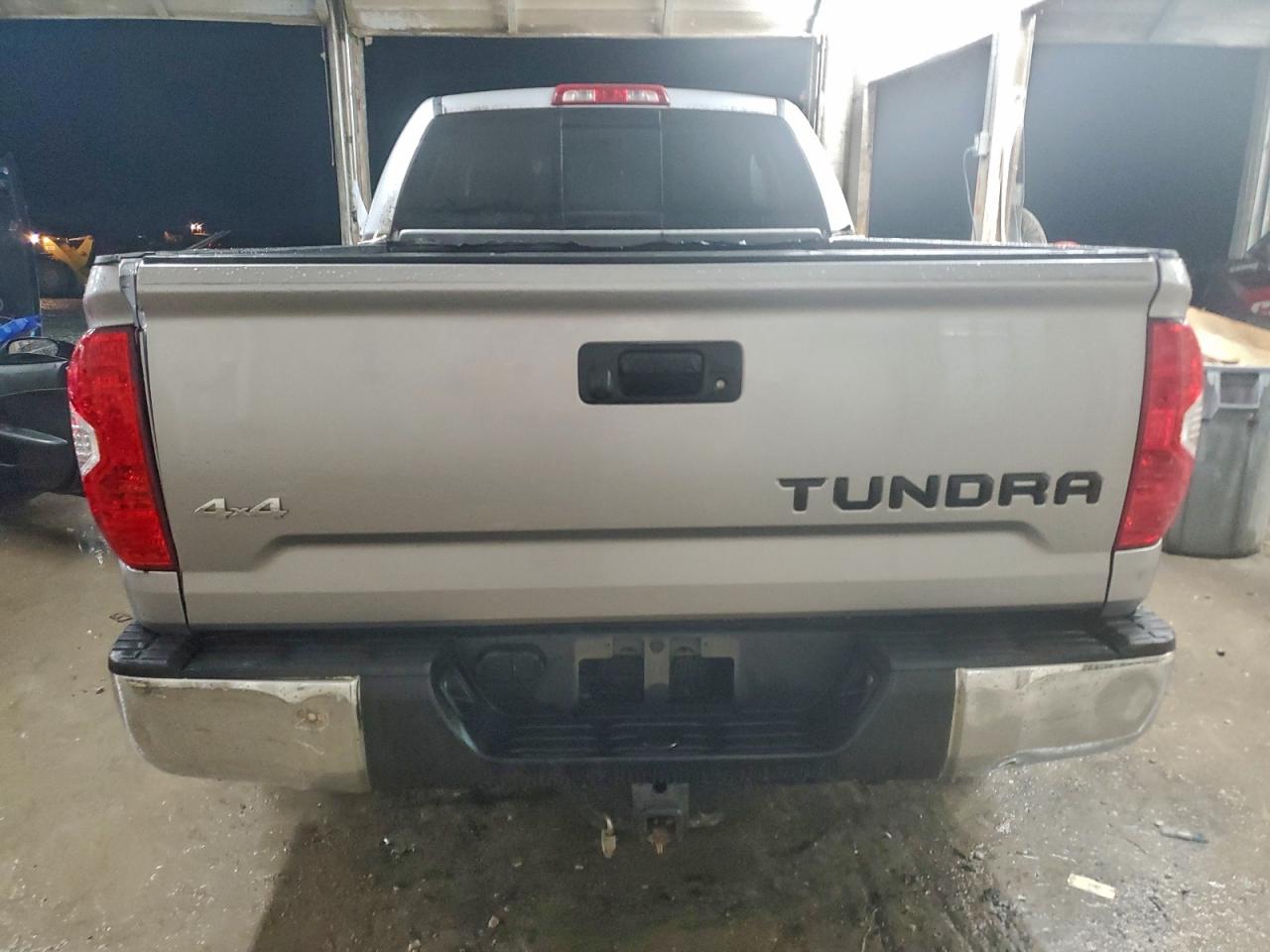 2018 TOYOTA TUNDRA DOUBLE CAB SR photo 6