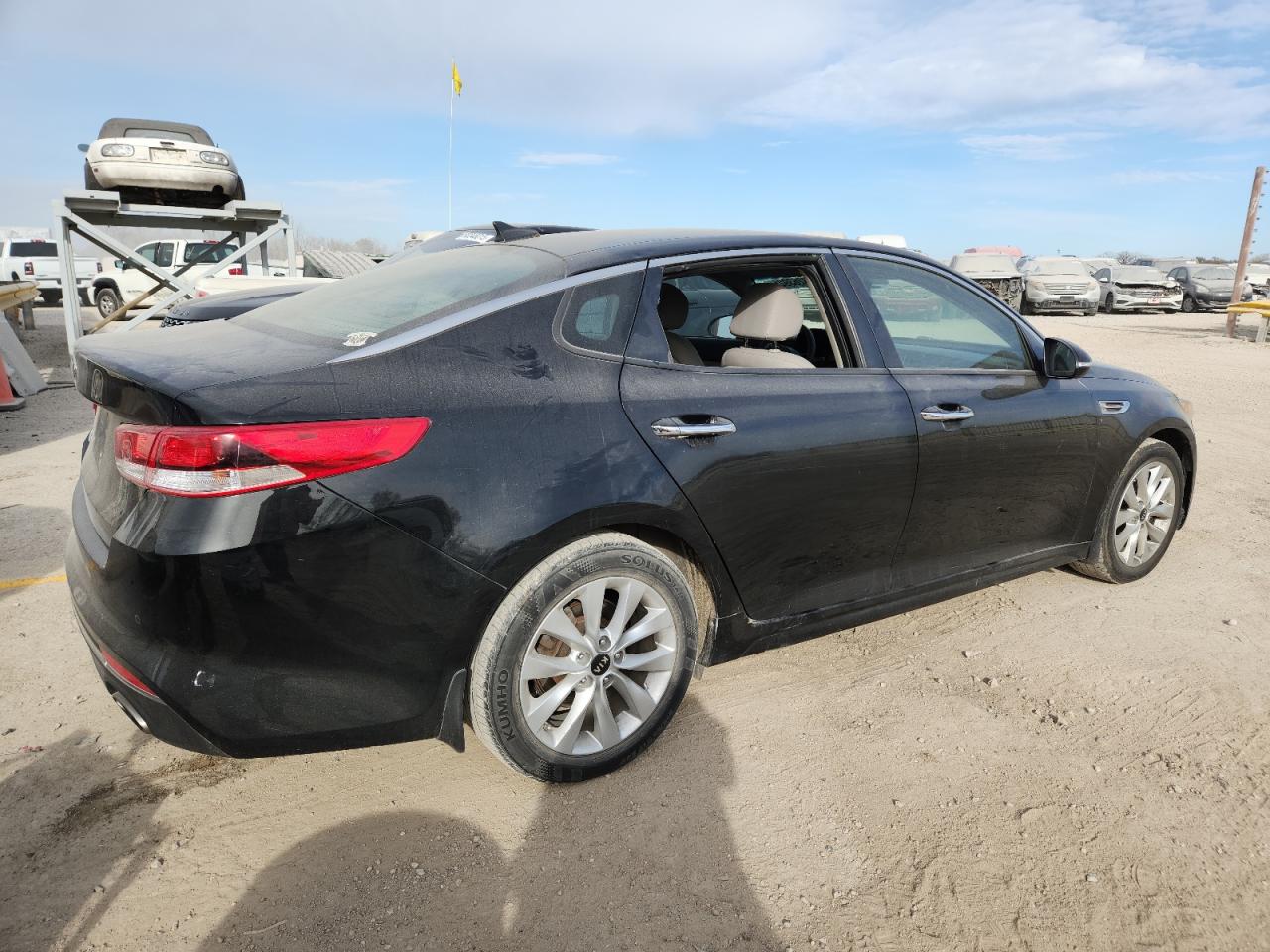 2018 KIA OPTIMA LX photo 3