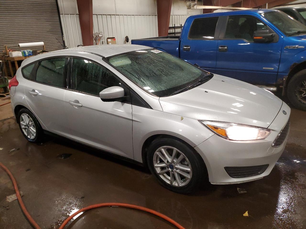 2018 FORD FOCUS SE photo 4