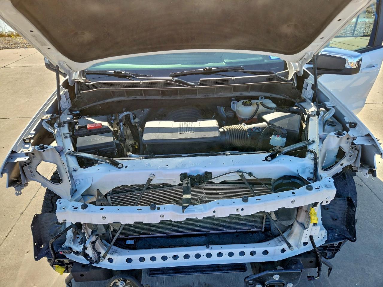 2023 CHEVROLET SILVERADO K1500 LT photo 11