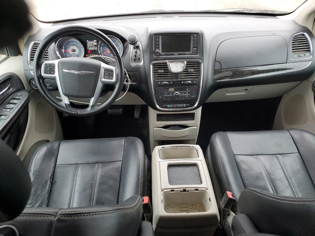 2012 CHRYSLER TOWN & COUNTRY TOURING photo 15