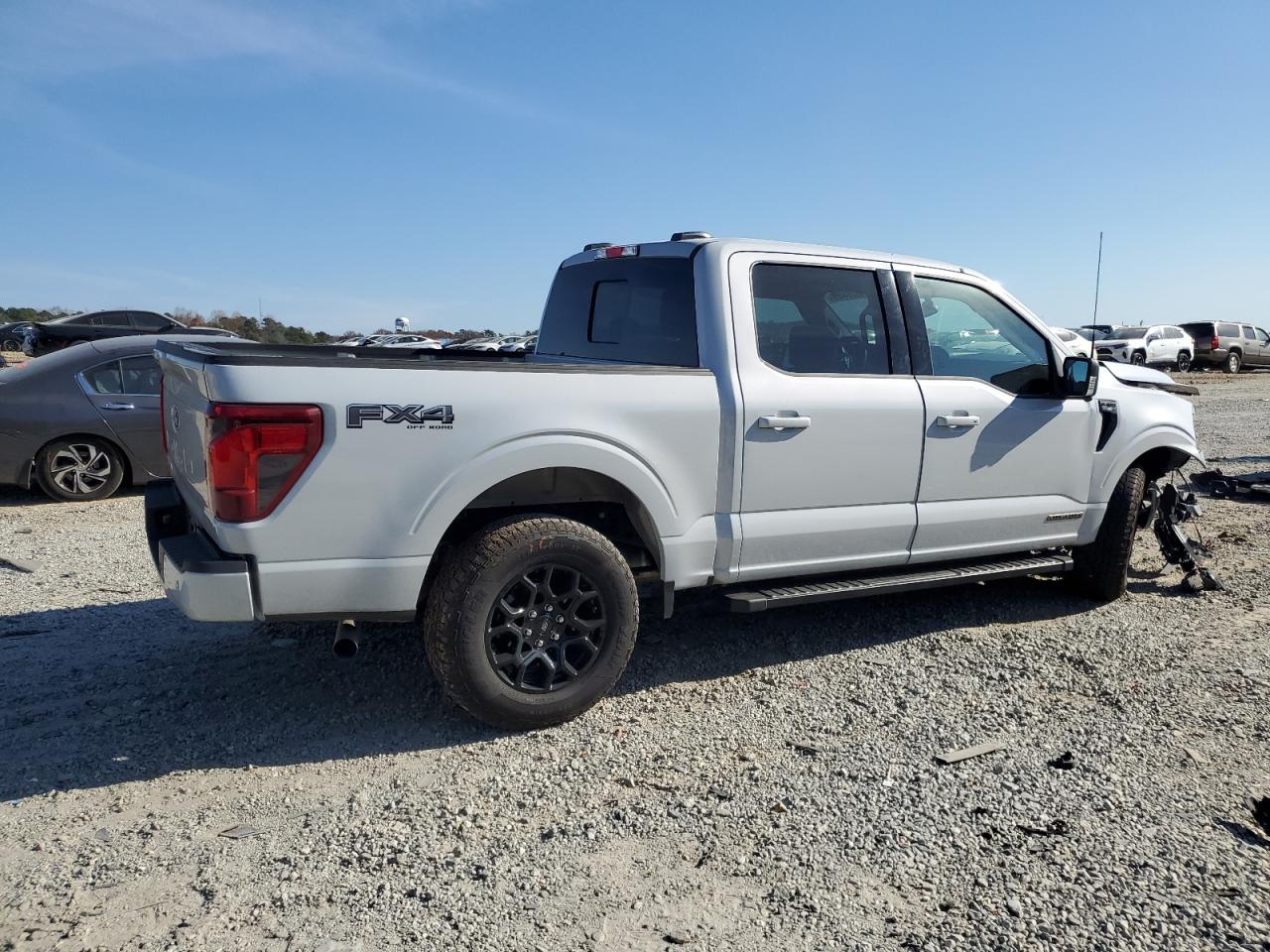 2025 FORD F150 XLT photo 3
