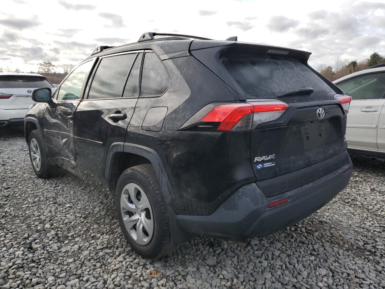 2021 TOYOTA RAV4 LE photo 2