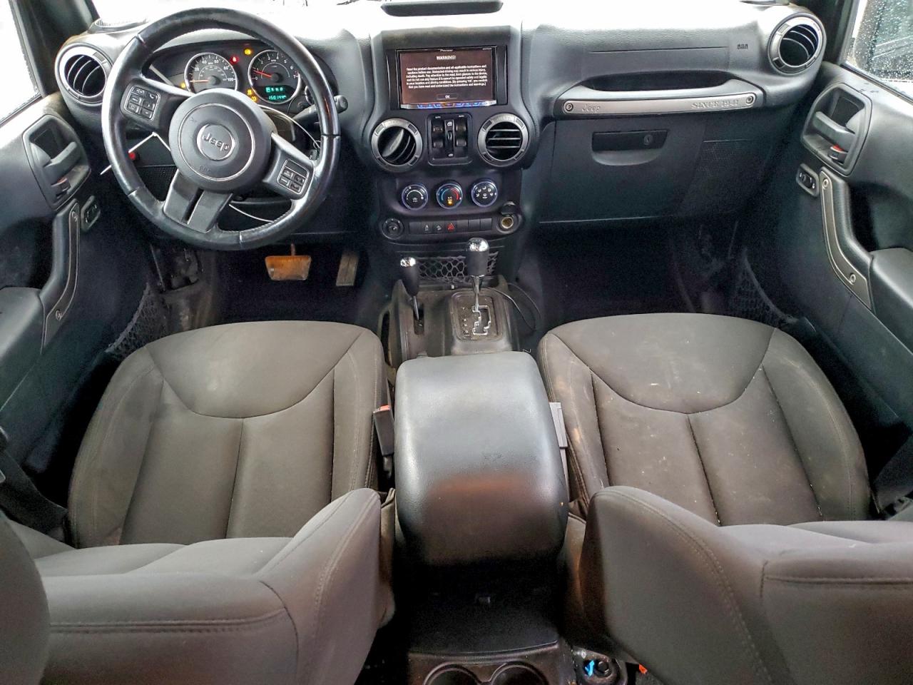2015 JEEP WRANGLER UNLIMITED SPORT photo 8