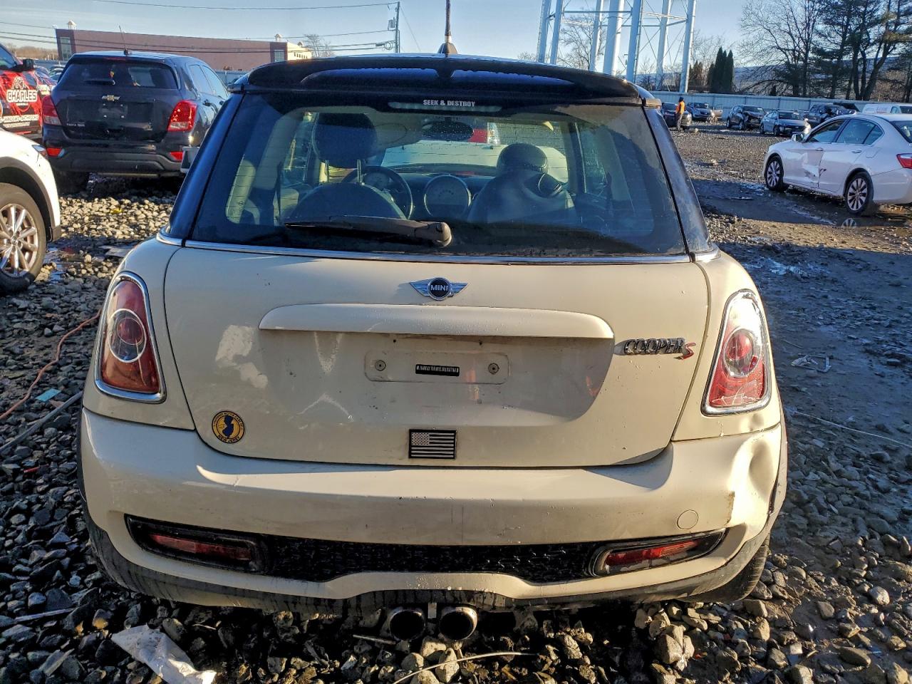 2012 MINI COOPER S photo 11