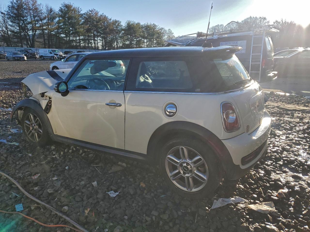 2012 MINI COOPER S photo 3