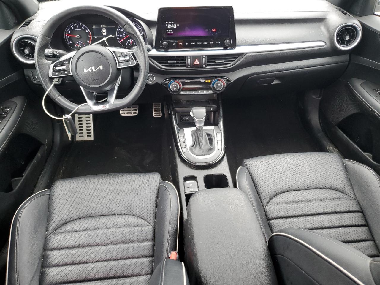 2024 KIA FORTE GT LINE photo 15